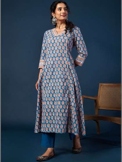 Taavi Printed V
                          Neck Kurta Set