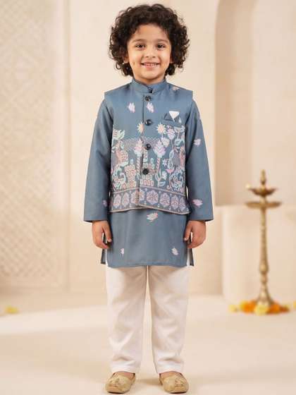 Aj DEZInES Boys Ethnic
                    Motifs Printed Regular Pure Cotton Kurta with
                    Trousers