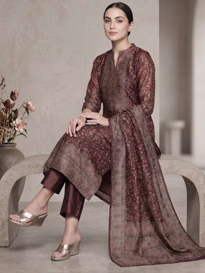 Varanga Women
                          Ethnic Motifs Printed Regular Chanderi Silk
                          Kurta with Trousers & With Dupatta