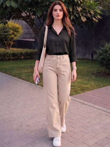 zayla Women Comfort
                      Wide Leg High-Rise Stretchable Jeans