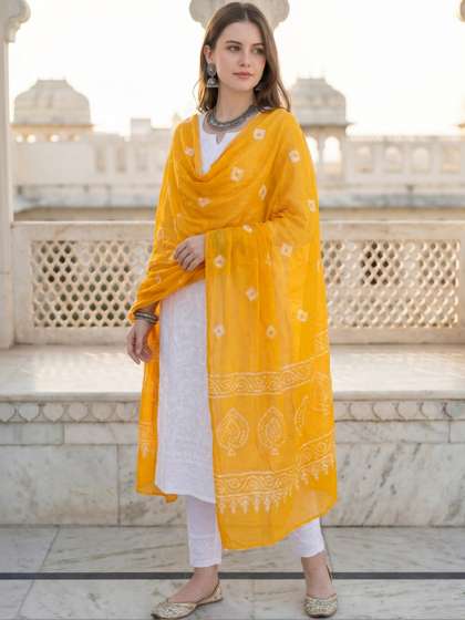 HELLA FASHIONS
                        Printed Dupatta