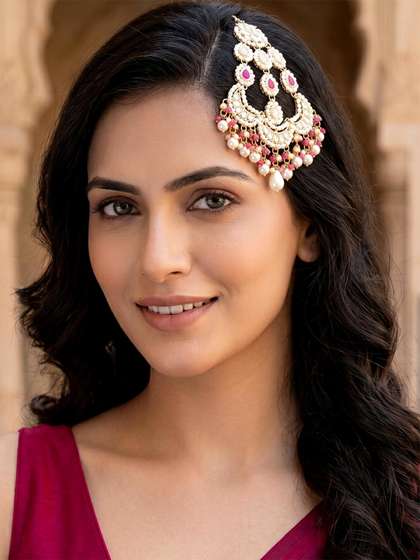 KARATCART
                        Gold-Plated Kundan & Crystal Studded Jhumar
                        Passa Head Jewellery