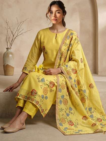 Varanga Women Floral
                        Printed Regular Chanderi Silk Kurta with
                        Trousers & With Dupatta
