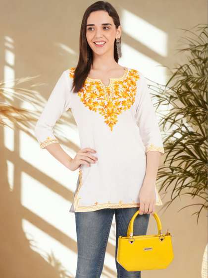MissPeach Ethnic
                        Motifs Embroidered V-Neck Thread Work Pure
                        Cotton Blend Thread Work Kurti