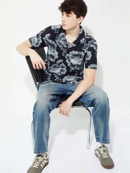 max Men Floral
                        Printed Casual Shirt