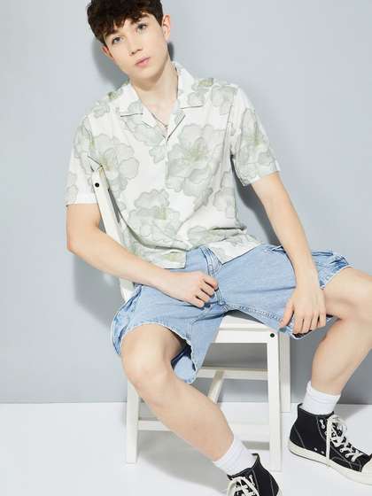 max Men Floral
                        Printed Casual Shirt