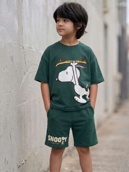 Nap Chief Kids
                          Unisex Peanuts Snoopy on Board Printed T-shirt
                          With Shorts