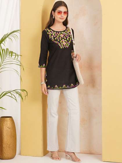 Anouk Rustic Floral
                        Embroidered Thread Work Pure Cotton Blend Thread
                        Work Kurti