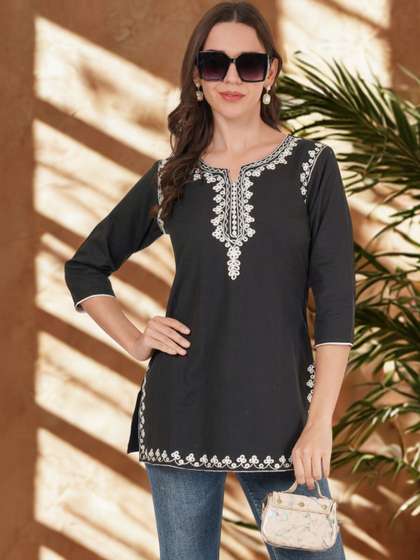 MissPeach Ethnic
                        Motifs Embroidered Thread Work Pure Cotton Blend
                        Thread Work Kurti