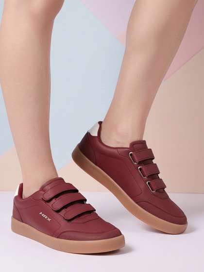 HRX by Hrithik
                          Roshan Men Textured Sneakers