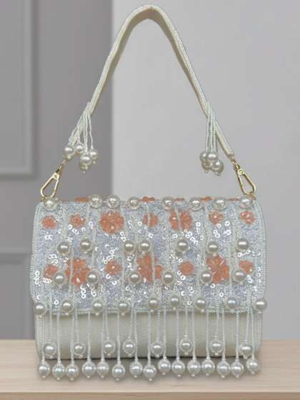 Nicoberry
                          Embellished Box Clutch