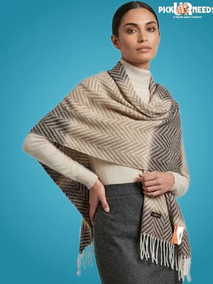 Pick Ur Needs
                          Women Checked Woven Design Shawl