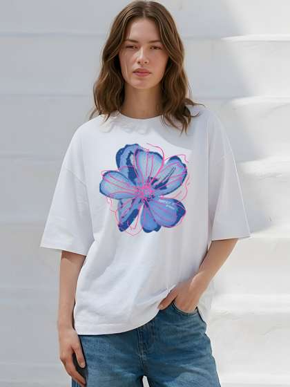 SMARTEES Women
                        Floral Printed Drop-Shoulder Sleeves T-shirt