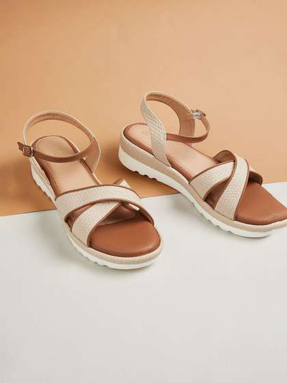 max Textured PU
                        Wedge Sandals