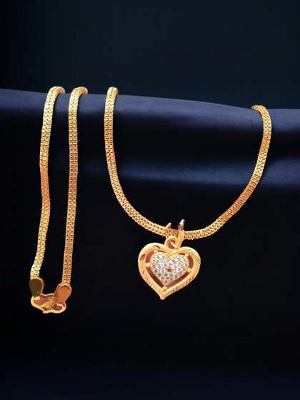 Divs Fashion Gold-Plated
                    Heart Shaped Pendants with Chains