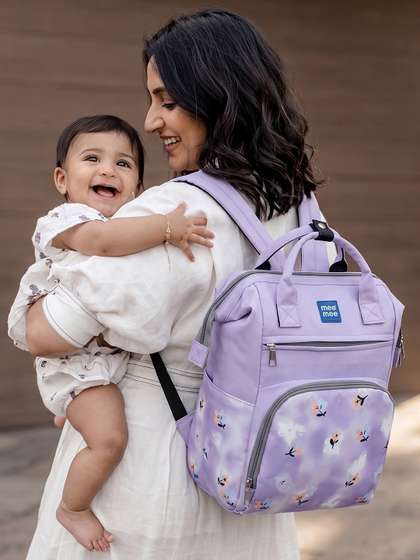MeeMee Lightweight
                    Shoulder Bag