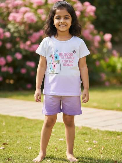 V-Mart Girls Printed
                    T-shirt with Shorts