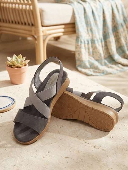 Monrow Grey
                          Colourblocked Suede Wedge Sandals