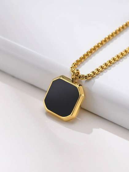 RAPPERSSHOP Gold-Plated
                    Geometric Pendants with Chains