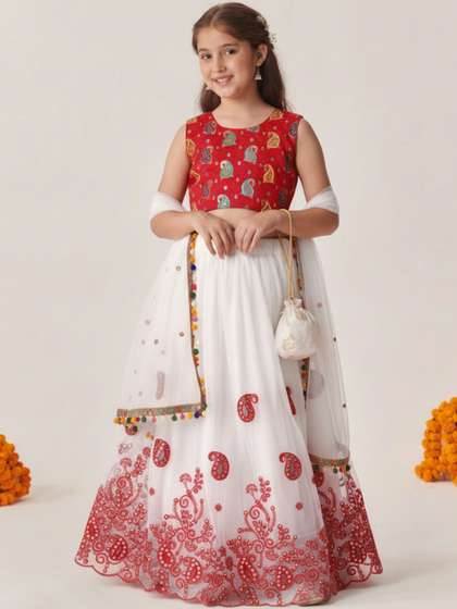 Sainur creation Girls
                    Printed Thread Work Semi-Stitched Lehenga &
                    Blouse With Dupatta