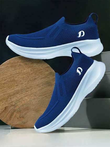DOCTOR EXTRA SOFT
                          Men Slip-On Sneakers