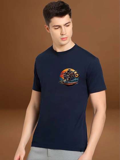 THE BEETLE HOUSE Men
                        Printed T-shirt