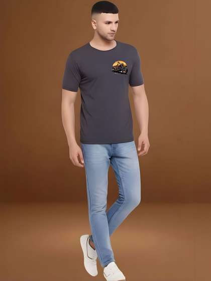THE BEETLE HOUSE Men
                        Printed T-shirt