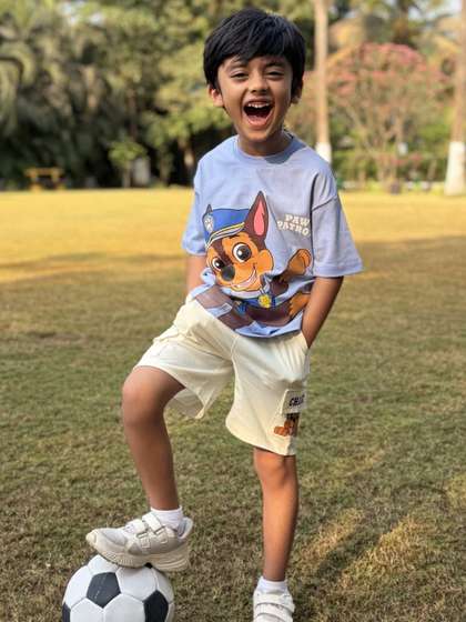 Nap Chief Kids
                          Unisex Paw Patrol Chase Squard Printed T-shirt
                          with Cargo Shorts