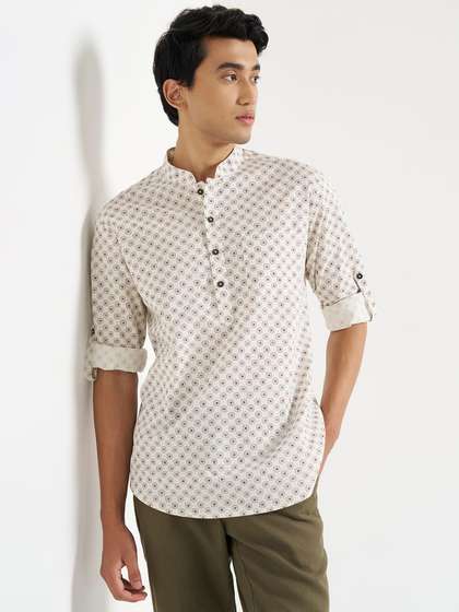 indus route by
                          Pantaloons Men Geometric Printed Kurta