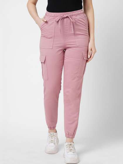 Kraus Jeans Women
                          High-Rise Cargos Trousers