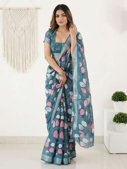 Varanga Organza
                        Designer Saree
