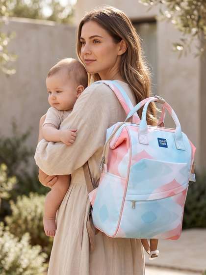 MeeMee Lightweight
                    Shoulder Bag