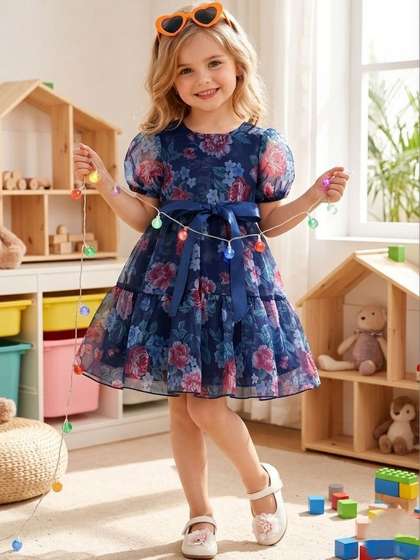 YK Star Print Puff
                    Sleeve Layered Chiffon A-Line Dress