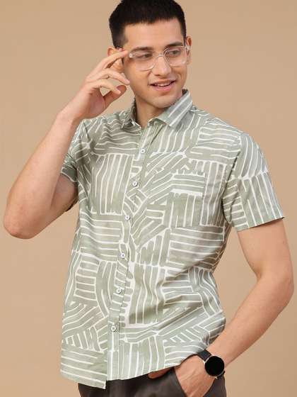 V-Mart Men Printed
                        Casual Shirt