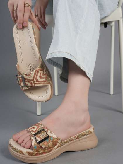 Liscott Printed
                        Wedge Sandals with Buckles