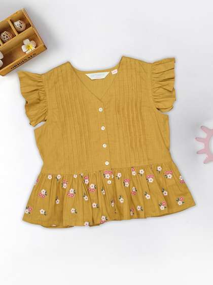 AKKRITI BY PANTALOONS
                      Girls Cotton Tops