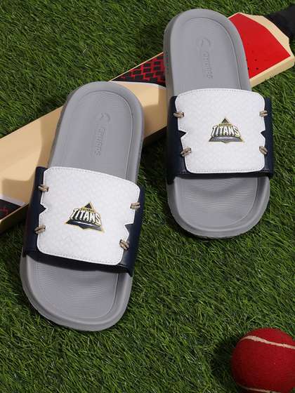 CHUPPS Men WHITE NAVY GT
                    Brave Powergrip Flip-Flops