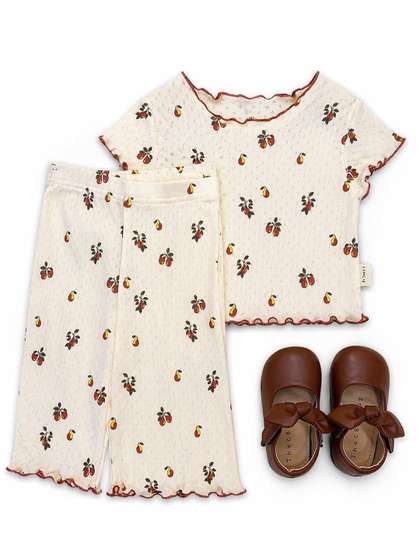 YK Girls Printed T-shirt
                    with Trousers