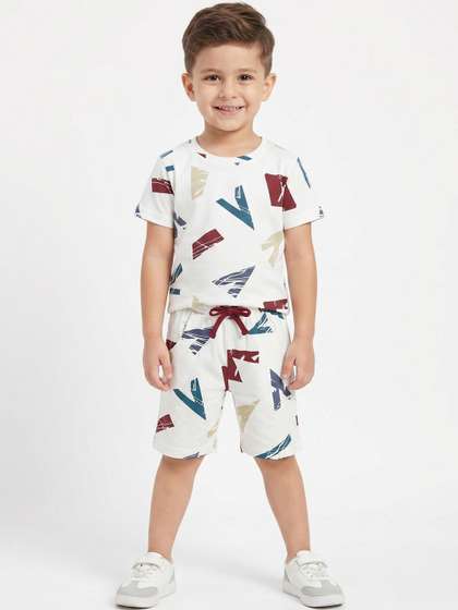 Boys Abstract Geometric
                    Print T-shirt & Shorts