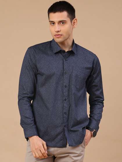 V-Mart Men Casual
                          Shirt