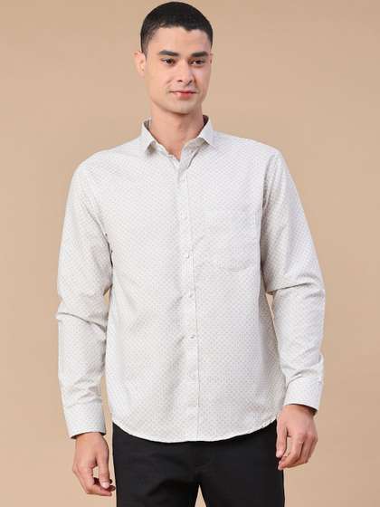 V-Mart Men Slim
                          Fit Printed Casual Shirt