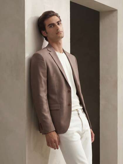 Mr Bowerbird Regular
                        Fit Notched Lapel Collar Semiformal Blazer