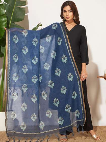 AKSHADEEP Printed
                          Linen Ikat Dupatta
