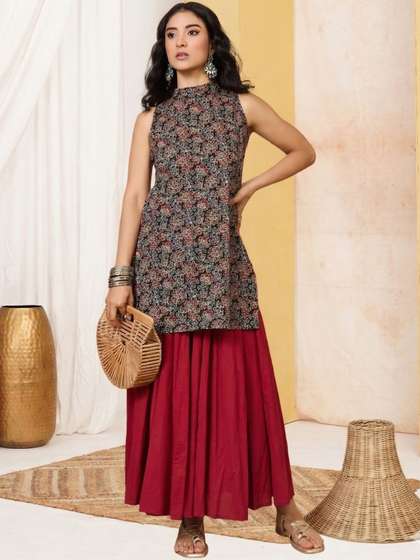 Brownverse Floral
                          Printed V-Neck Pure Cotton Blend Khadi Kurti