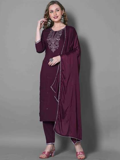 SHINISHA Women
                        Ethnic Motifs Embroidered Regular Thread Work
                        Kurta with Trousers & With Dupatta