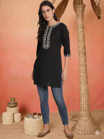 Sangria FUZN Floral
                        Embroidered V-Neck Pure Cotton Blend Khadi
                        Kurti