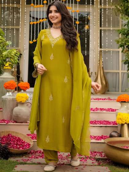 SZN Women Regular
                        Chanderi Cotton Kurta with Trousers & With
                        Dupatta