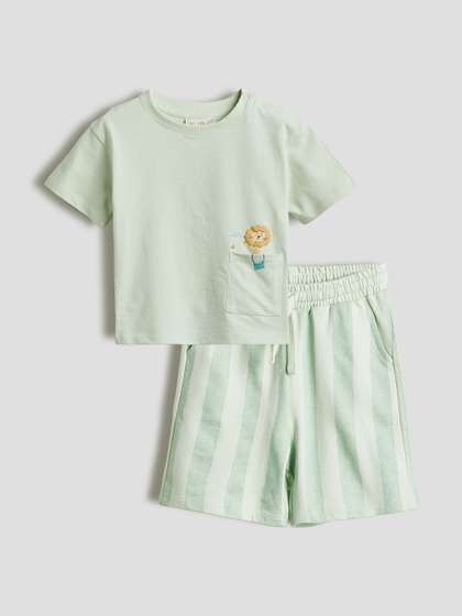 Juniors by Babyshop Boys
                    T-shirt with Shorts