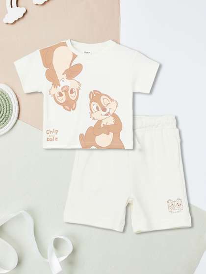 max Boys Printed T-shirt
                    with Shorts
