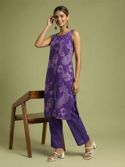 Anouk Paisley
                        Printed Regular Pure Cotton Kurta with Trousers
